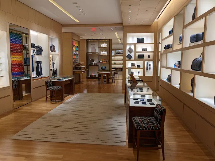 Louis Vuitton Cincinnati Kenwood 6