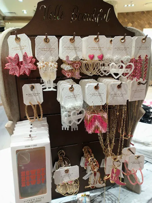 Altar'd State Kenwood Towne Centre 4