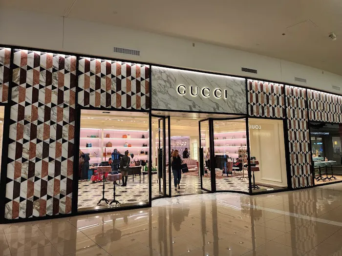 Gucci 4