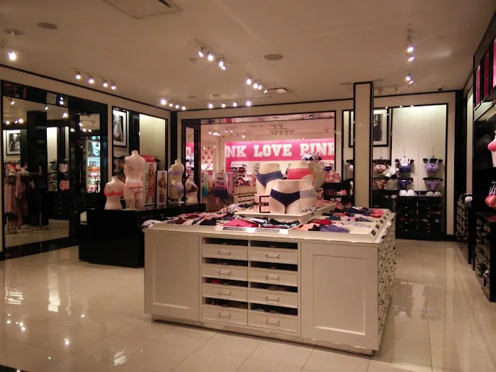 Victoria's Secret & PINK by Victoria's Secret 6