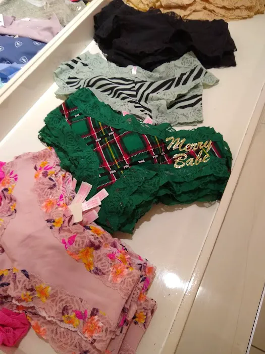 Victoria's Secret & PINK by Victoria's Secret 7