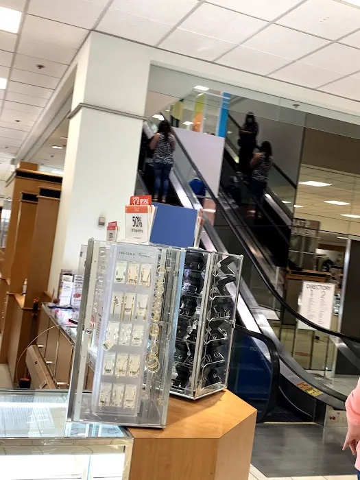 Macy's 0