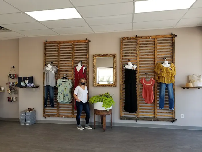 728 Chic Boutique 3