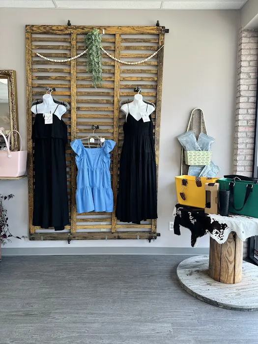 728 Chic Boutique 6