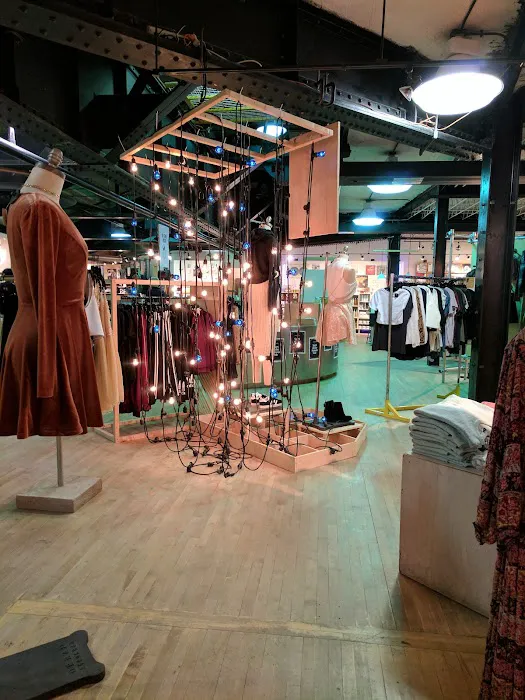 Urban Outfitters 3