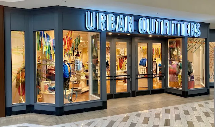 Urban Outfitters 2