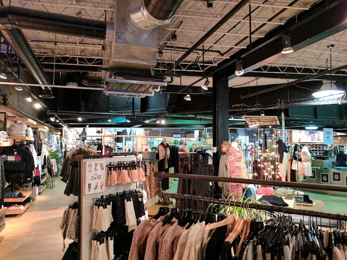 Urban Outfitters 4