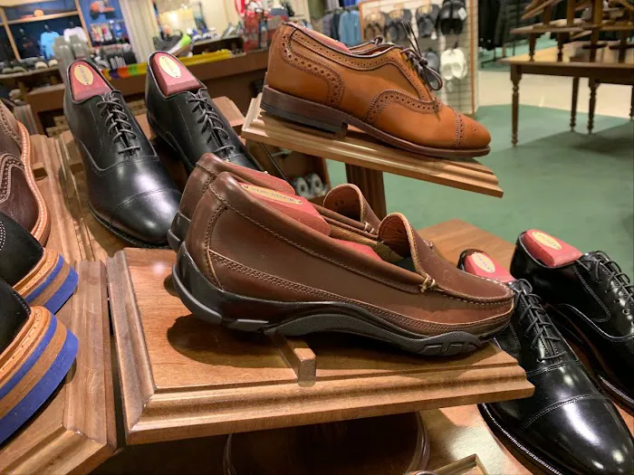 Von Maur 1