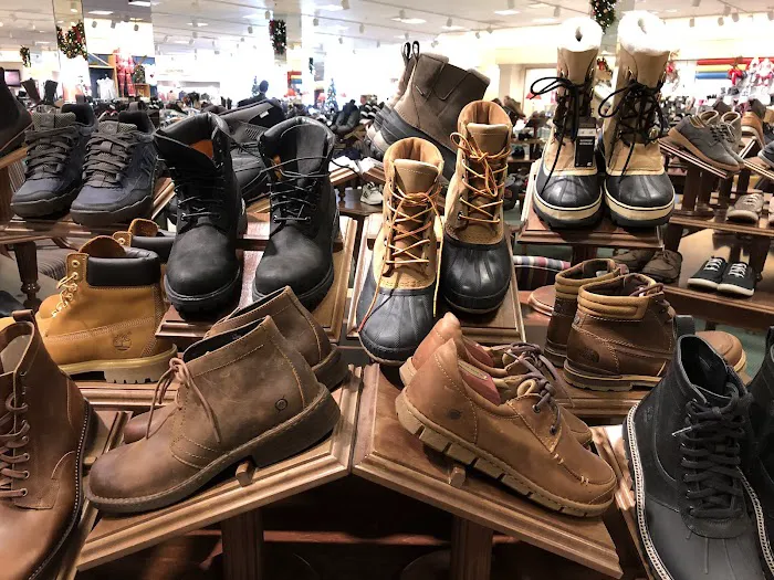 Von Maur 9