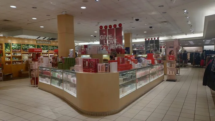 Macy's 0