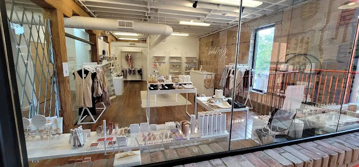 Bohmey Boutique 0