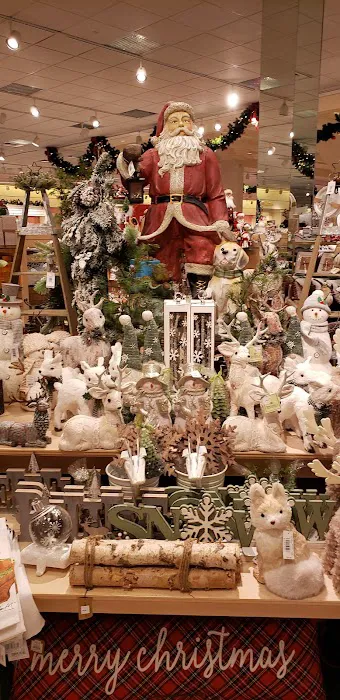 Von Maur 6