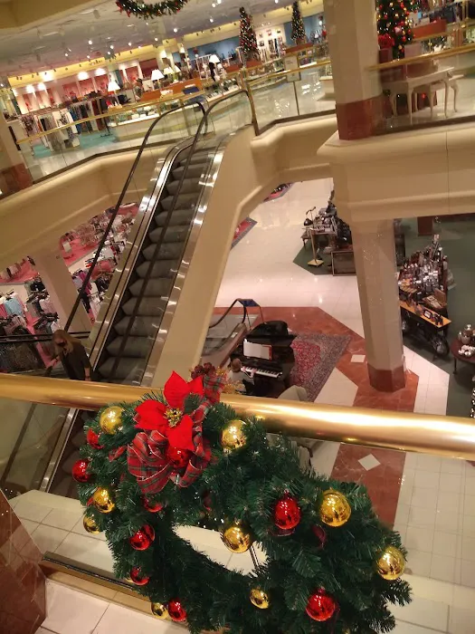 Von Maur 9