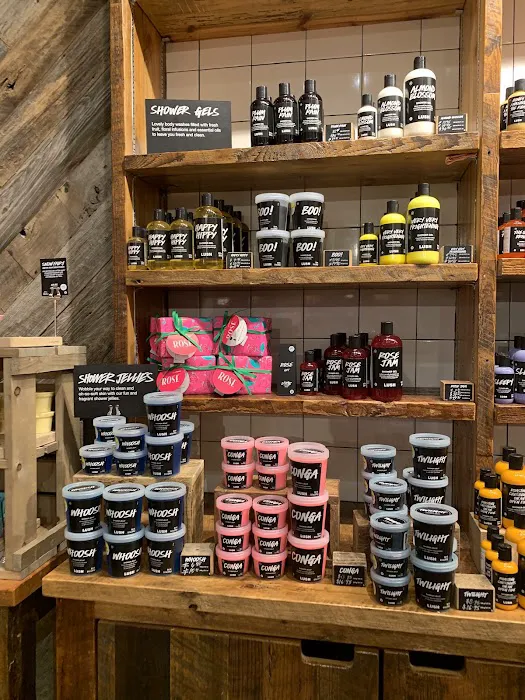 Lush Cosmetics Oxmoor Center 1