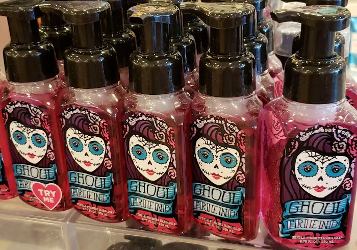 Bath & Body Works 4