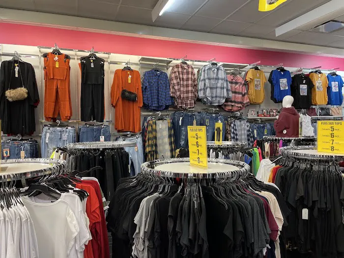 Rainbow Shops 0