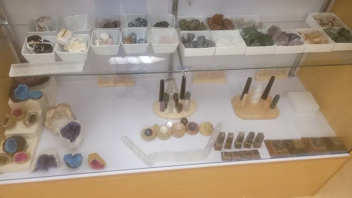 Royalty Herbs and Relaxation Boutique, LLC 2