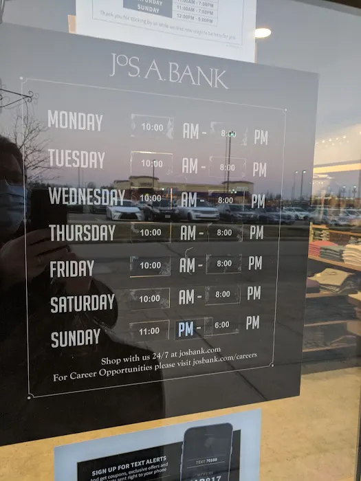 Jos A. Bank 0