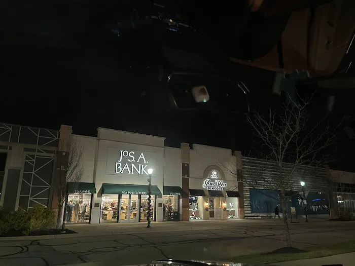 Jos A. Bank 3