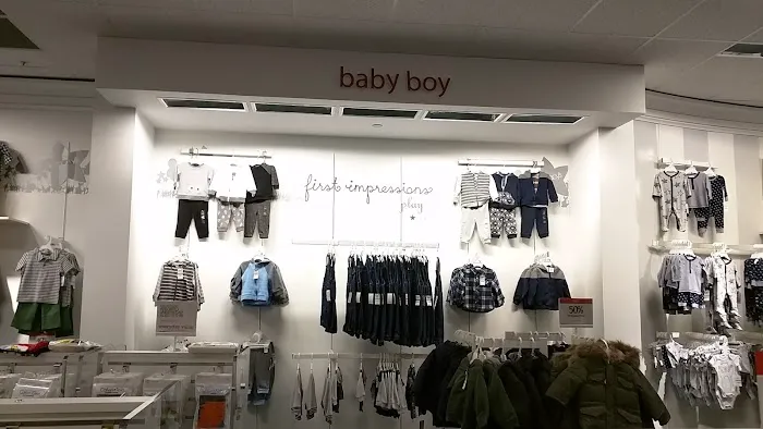 Macy's 0
