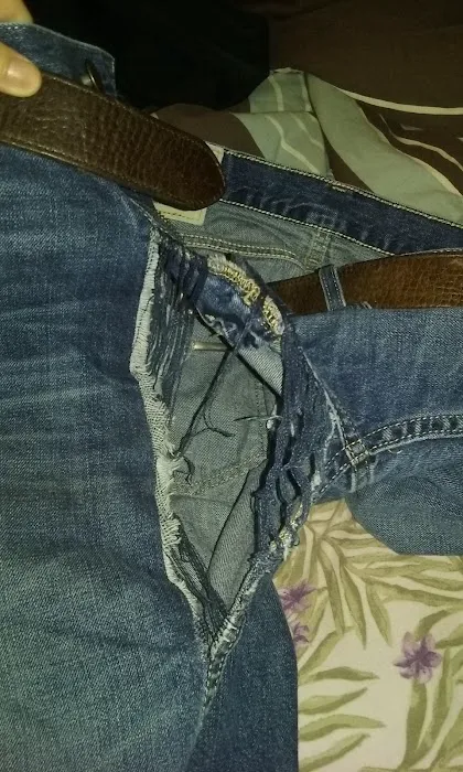Hollister Co. 0
