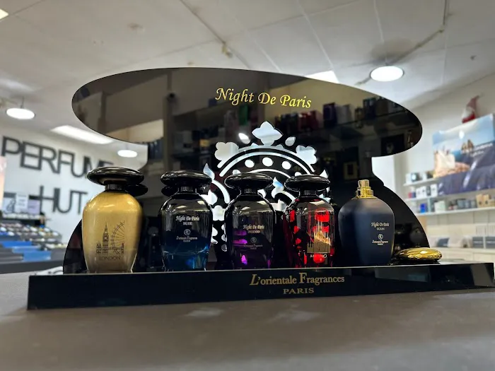 PERFUME HUT 5