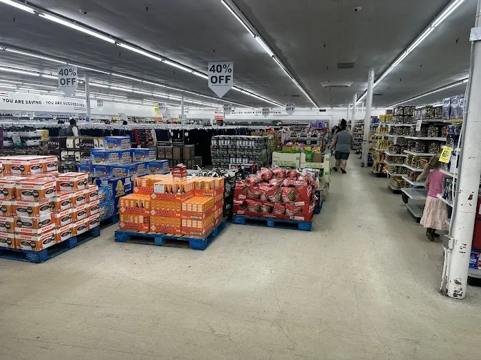 Ben's Bargain Center Valley Station 3