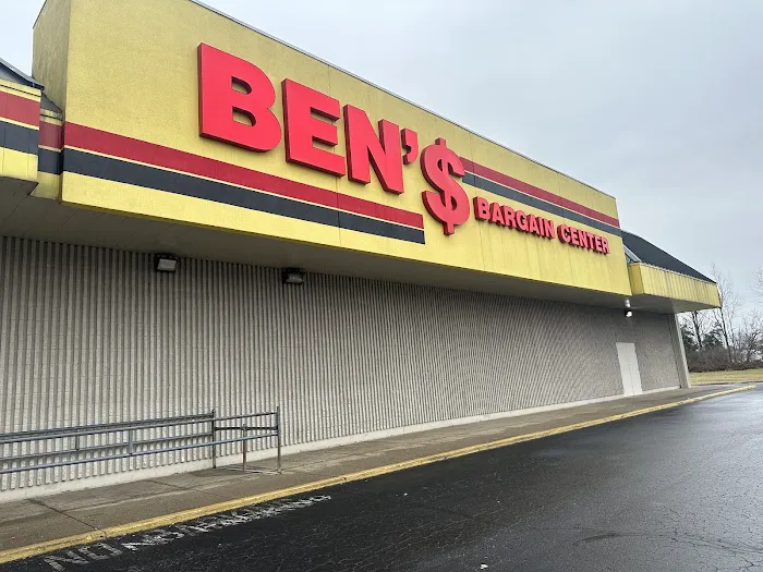 Ben's Bargain Center Valley Station 1