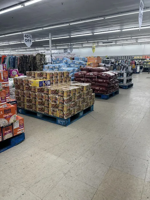 Ben's Bargain Center Valley Station 2