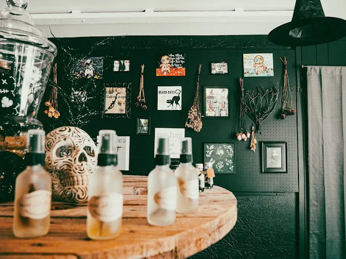 Twisted Twigs House of Earthen Goods 8