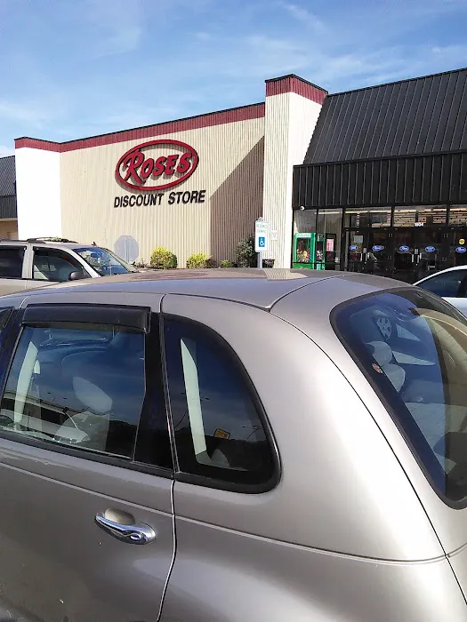 Roses Discount Store 3