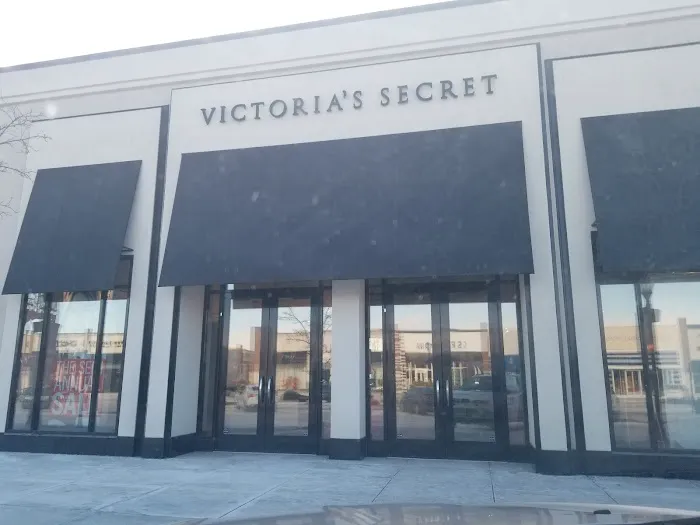 Victoria's Secret & PINK by Victoria's Secret 0