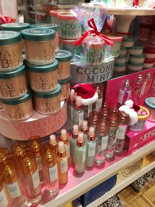 Bath & Body Works 4