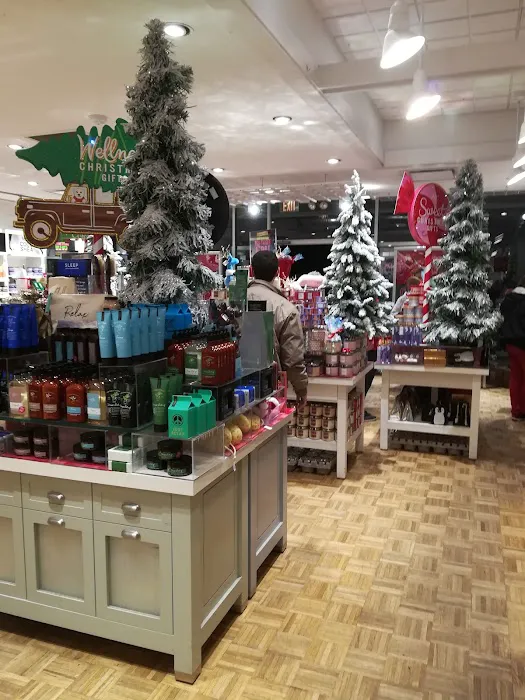 Bath & Body Works 2