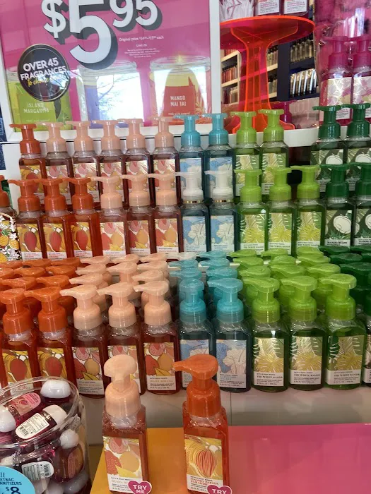 Bath & Body Works 2