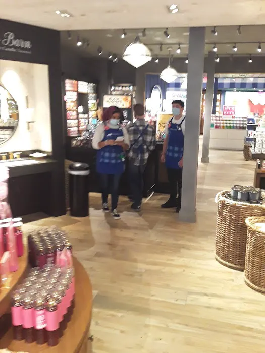 Bath & Body Works 2