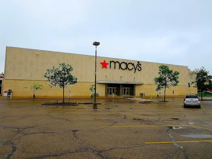 Macy's 9