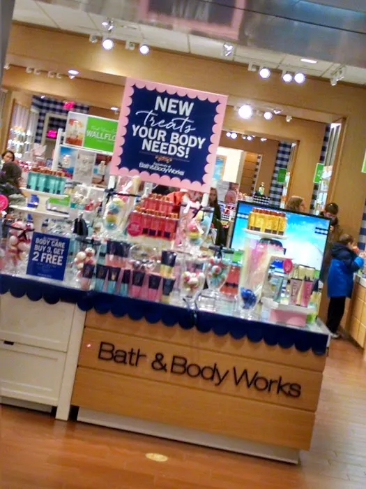 Bath & Body Works 1