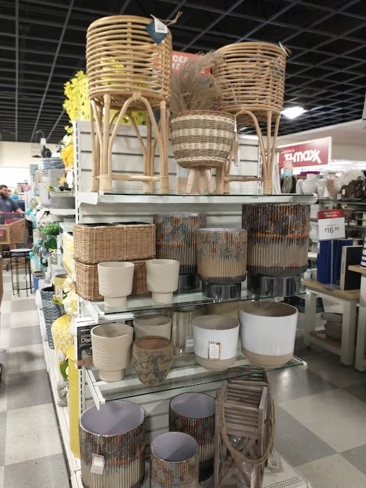 T.J. Maxx & HomeGoods 2