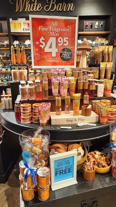 Bath & Body Works 1