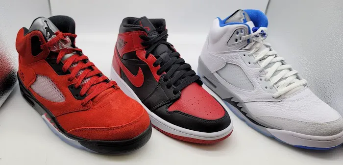 THE SHOE & APPAREL CO. 9