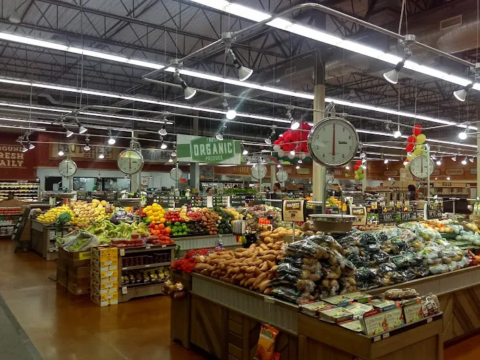 Fresh Thyme Market 7