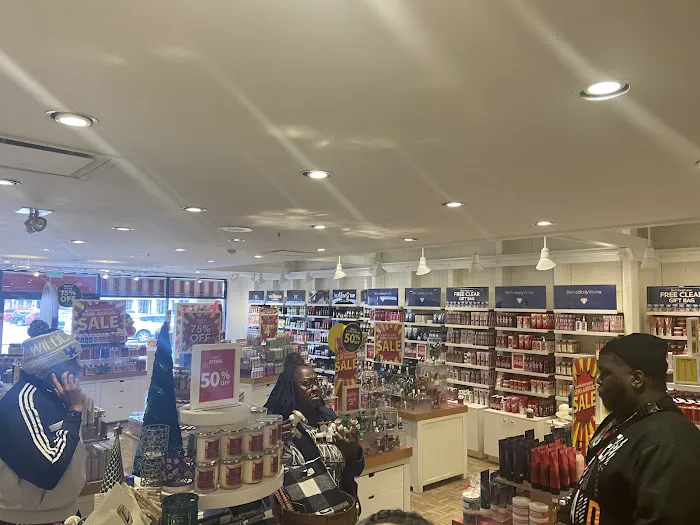 Bath & Body Works 3