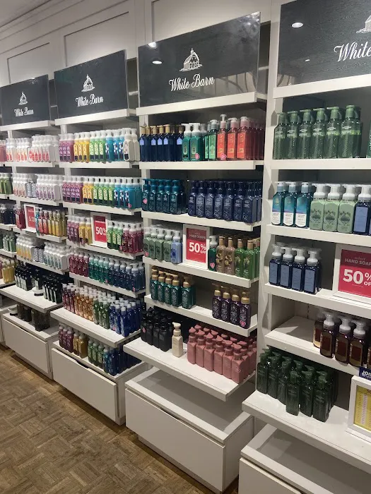 Bath & Body Works 4