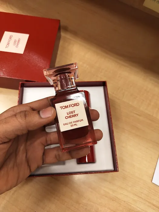 Perfume Villa 6