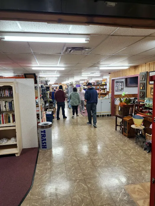 His N Hers Flea Market 1