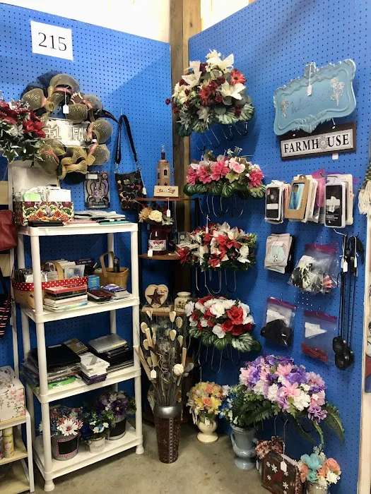 His N Hers Flea Market 0