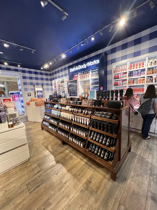 Bath & Body Works 1