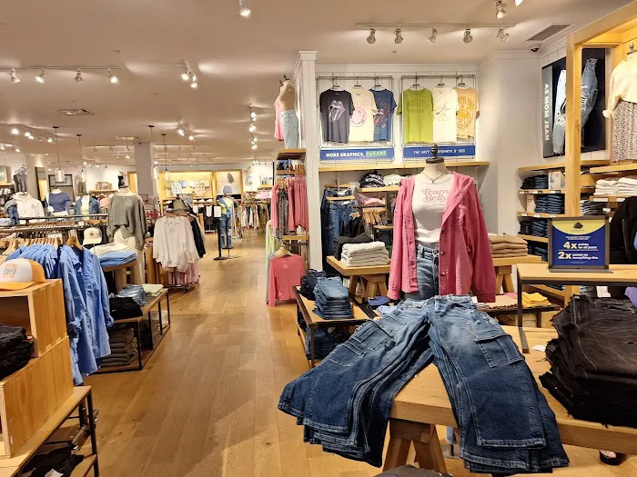 American Eagle & Aerie 0