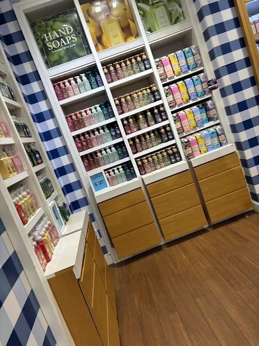 Bath & Body Works 6